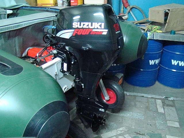 Лодочный мотор Suzuki DF 15 л.с. 4-х тактный