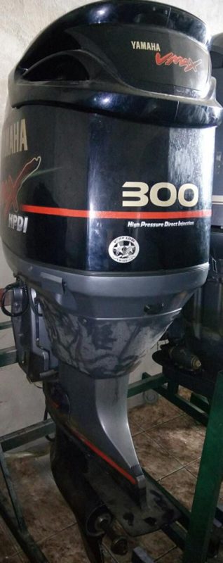 Лодочный мотор Yamaha 300 л.с. 2-х тактный